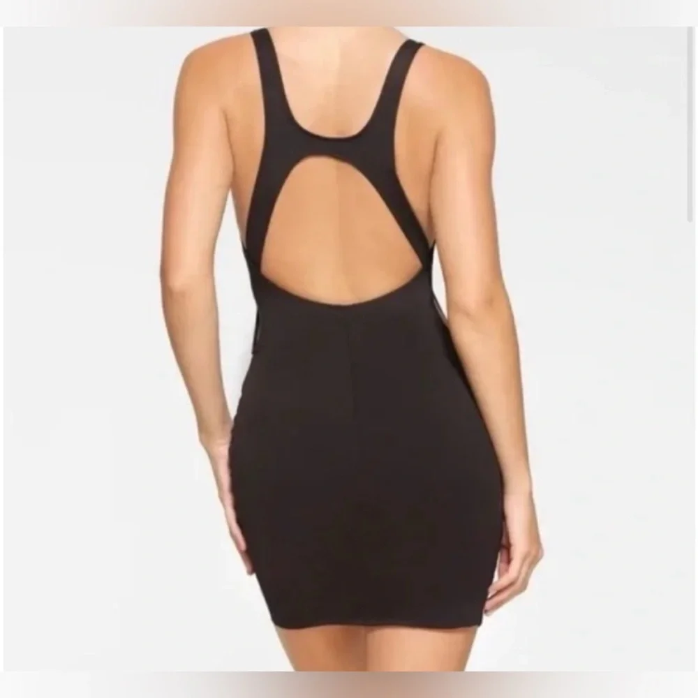 SKIMS Signature Swim Cut Out Tank Mini Beach Dress in Black. Size Small
